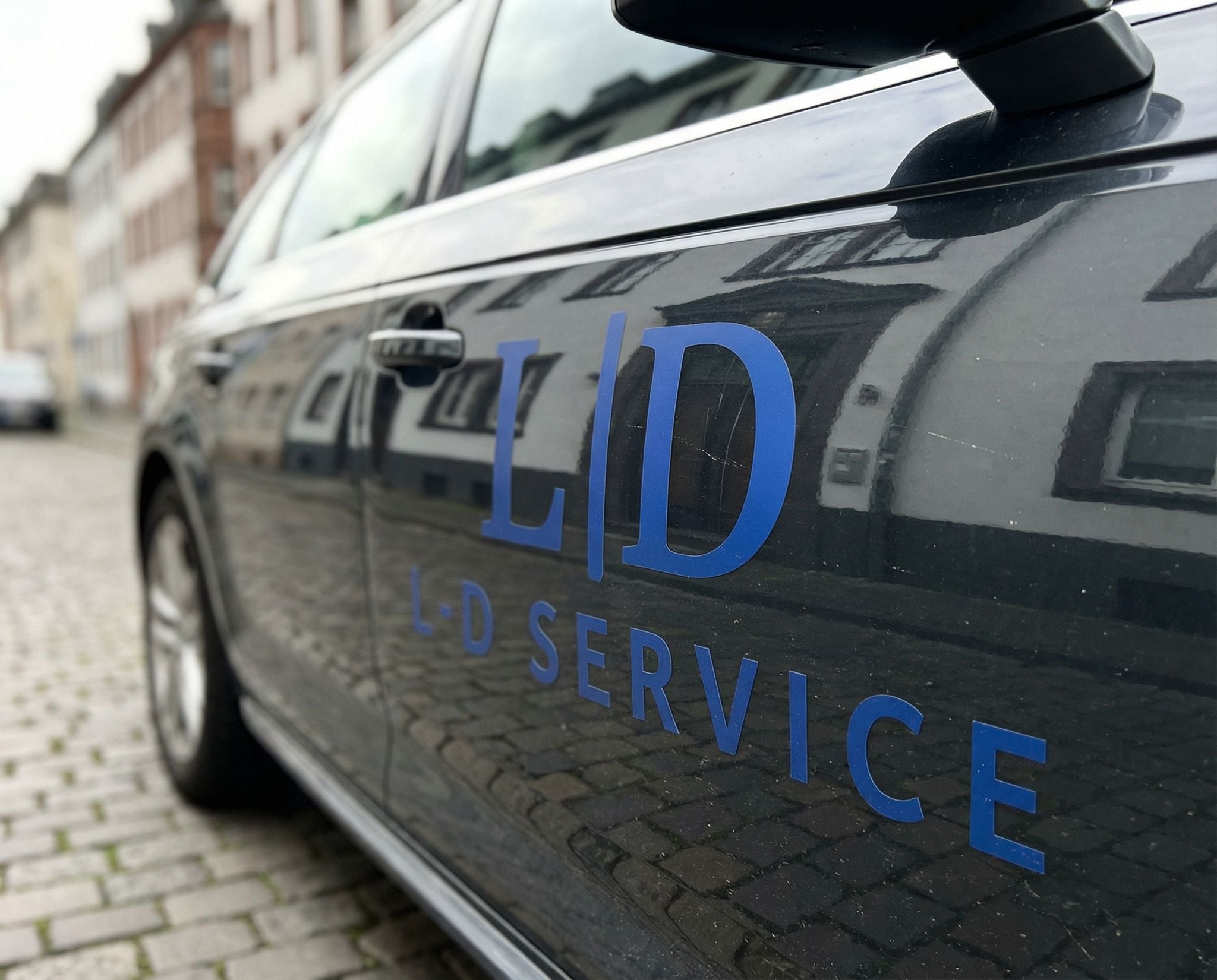 L-D Service Fahrzeug im Einsatz